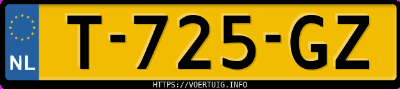 Kenteken afbeelding van T725GZ, zwarte Mazda 323